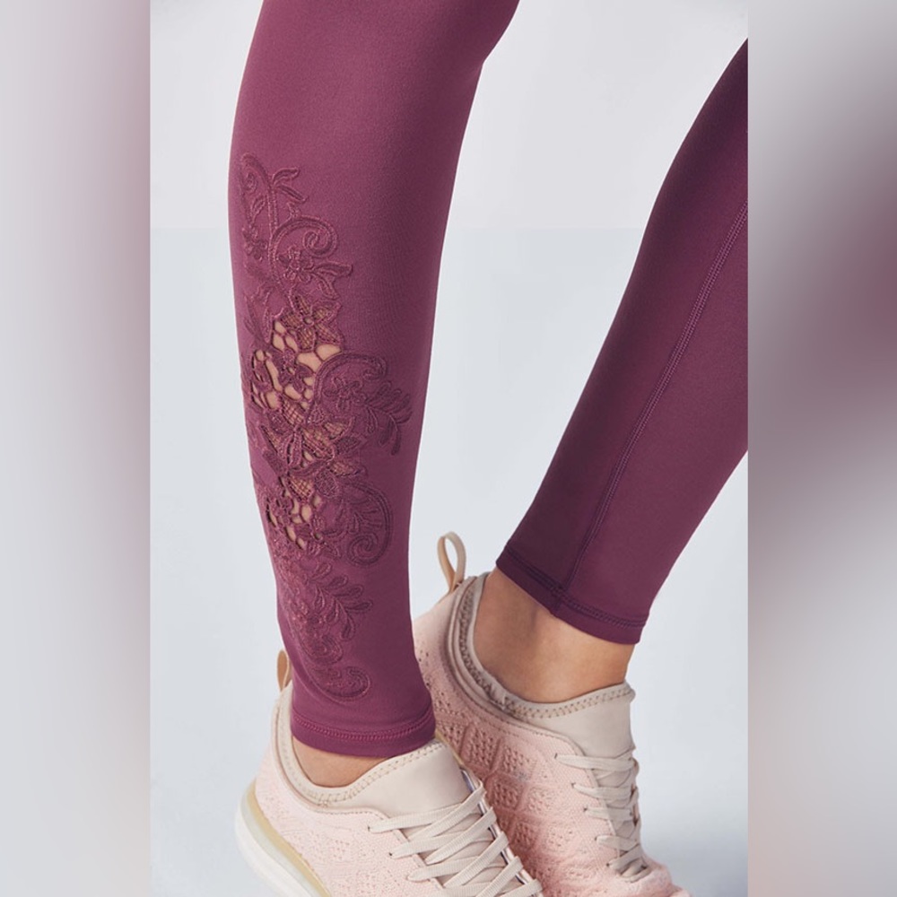 fabletics Rocio Leggings - Picture 10 of 14